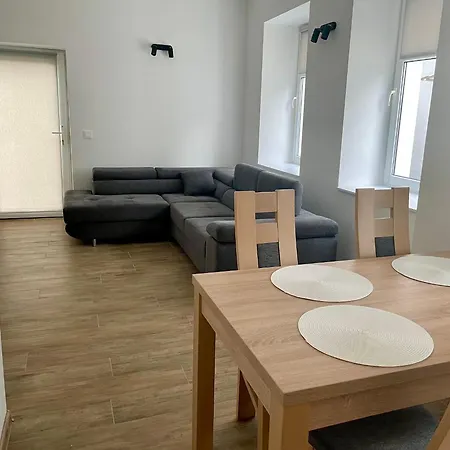 Apartament Sokola Blisko Szpital Im M Kopernika, Orientarium Zoo, Atlas Arena, Ec1, Mandoria *