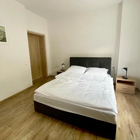 Sokola Blisko Szpital Im M Kopernika, Orientarium Zoo, Atlas Arena, Ec1, Mandoria Apartament *