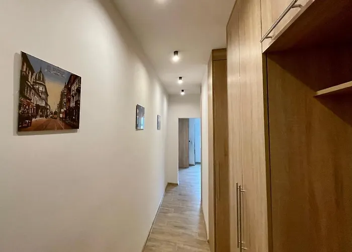 Sokola Blisko Szpital Im M Kopernika, Orientarium Zoo, Atlas Arena, Ec1, Mandoria Łódź