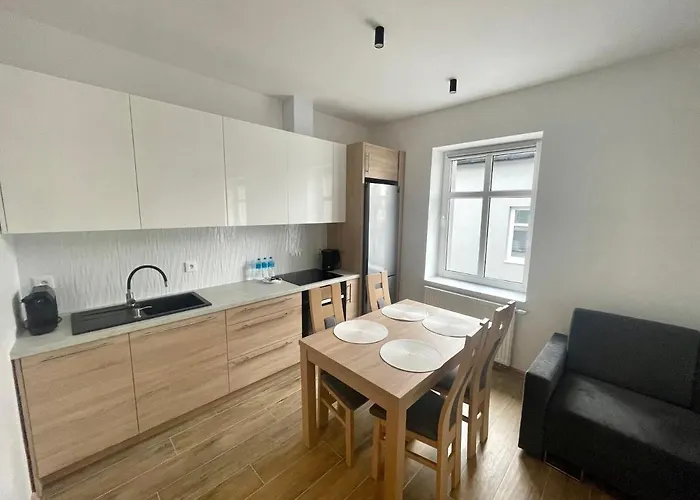 Sokola Blisko Szpital Im M Kopernika, Orientarium Zoo, Atlas Arena, Ec1, Mandoria Lejlighed *